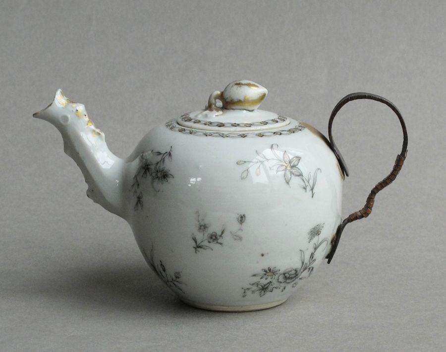 Chinese export grisaille teapot, Qianlong