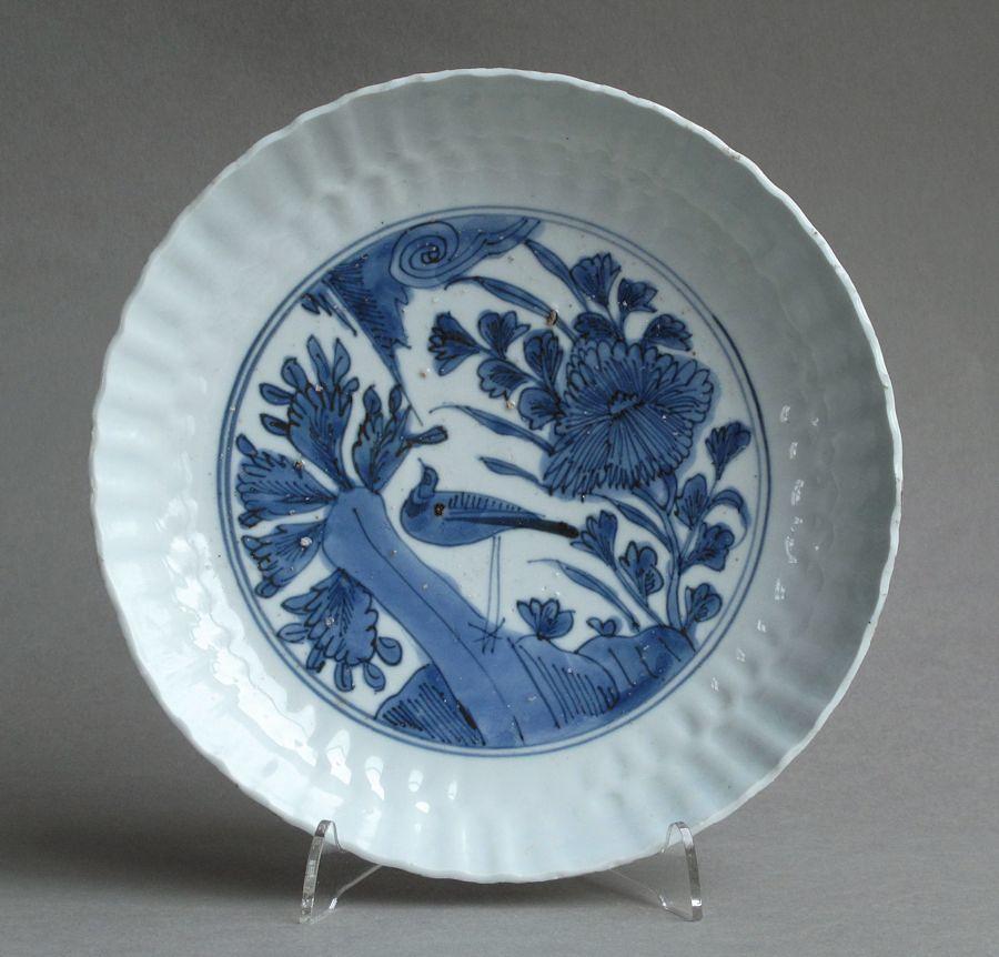 A Chinese late Ming Kraak moulded dish, Wanli