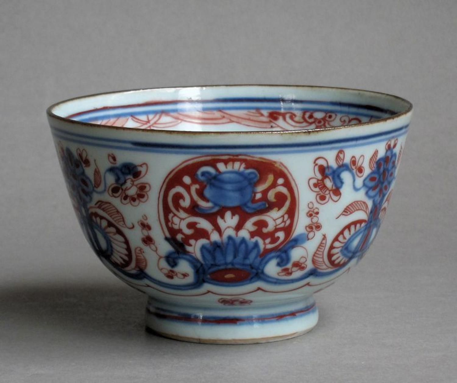 European-decorated Chinese bowl Kangxi