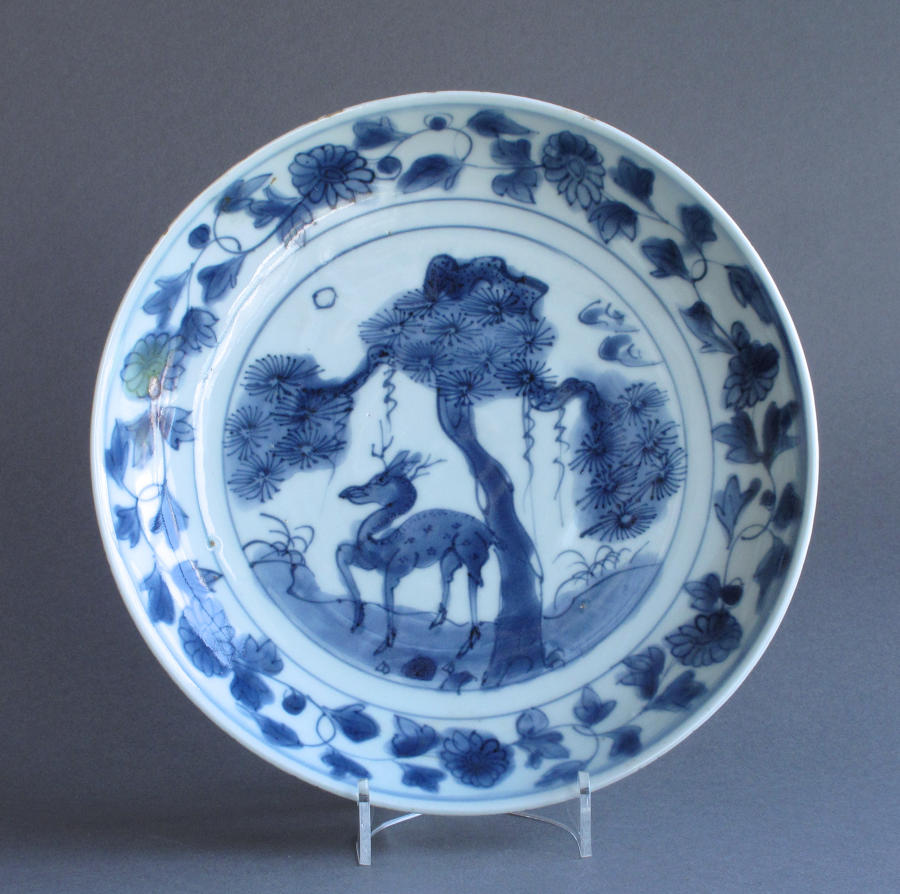A good Chinese late Ming dish with deer and pine tree c1620-40