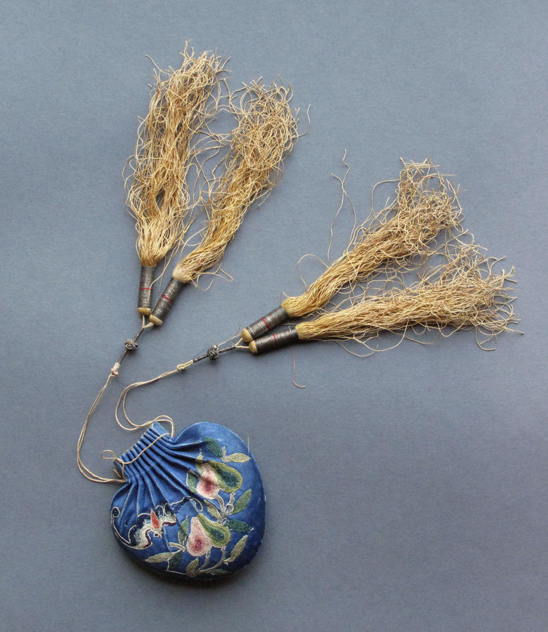 A good quality Chinese silk embroidered fragrance purse, late Qing