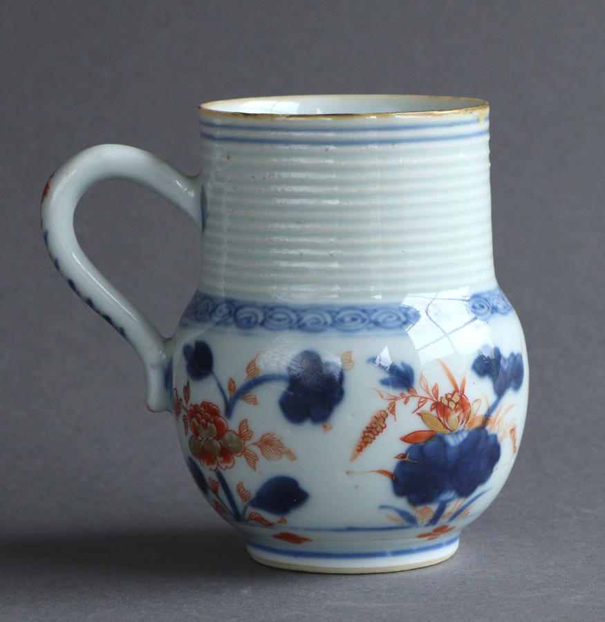 A Chinese Imari mug, Kangxi or Yongzheng