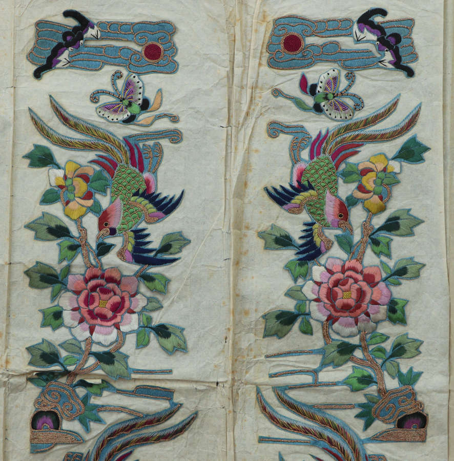 An early C20th set of 2 panels of Chinese silk appliqués with birds