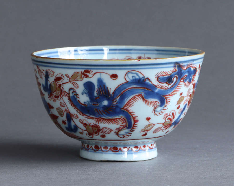 A European-decorated Chinese bowl with qilong dragons, Kangxi